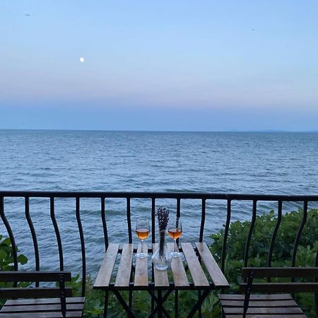 Apartment In A Beach House Old Town Nessebar Bagian luar foto