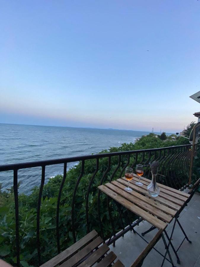 Apartment In A Beach House Old Town Nessebar Bagian luar foto